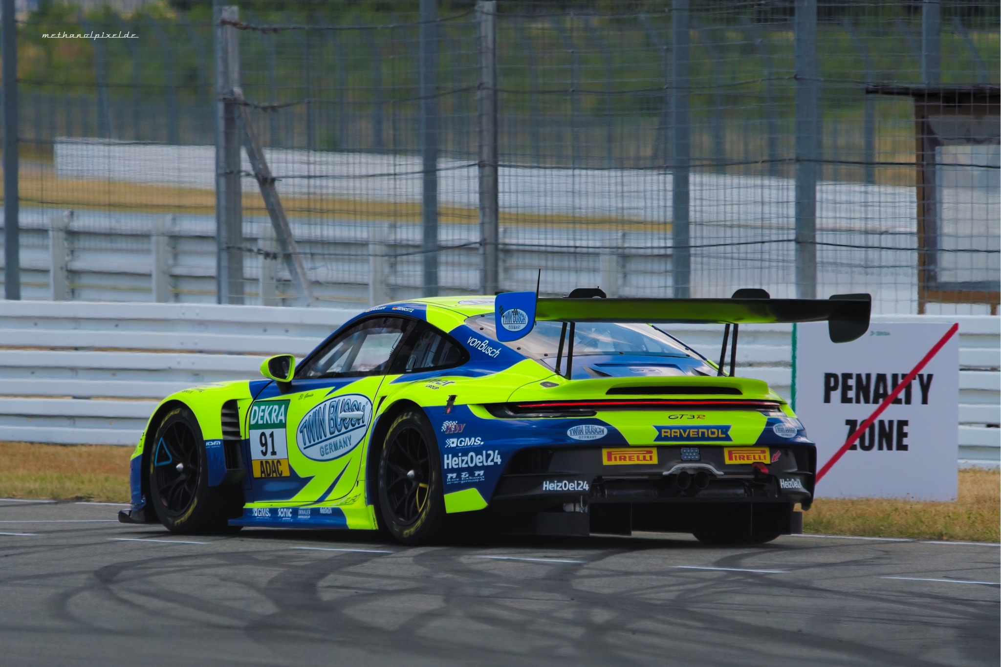 A7404508 2048on1 AI75 resize schärfung0