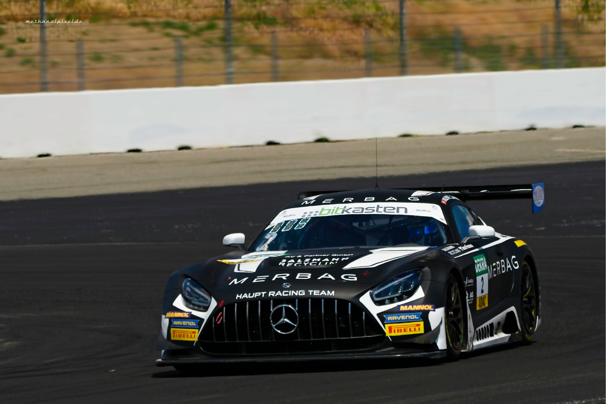 A7404649 2048on1 AI75 resize schärfung0