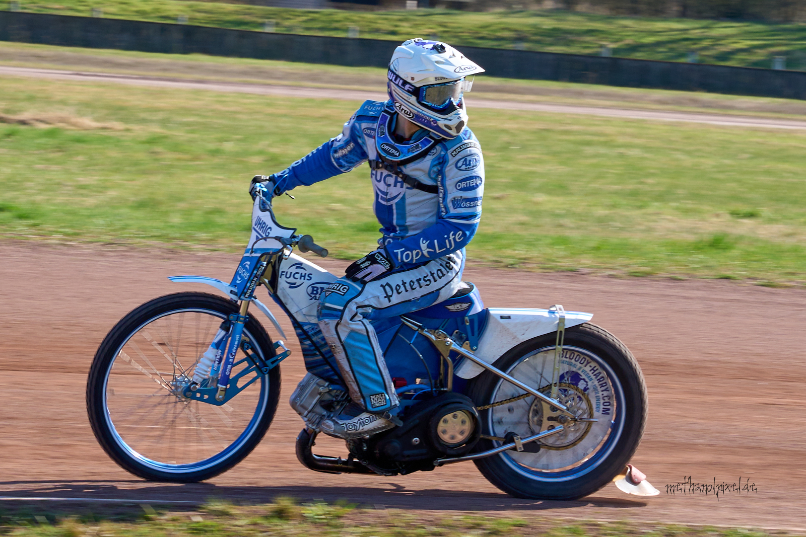 A7403945 dilger 1600