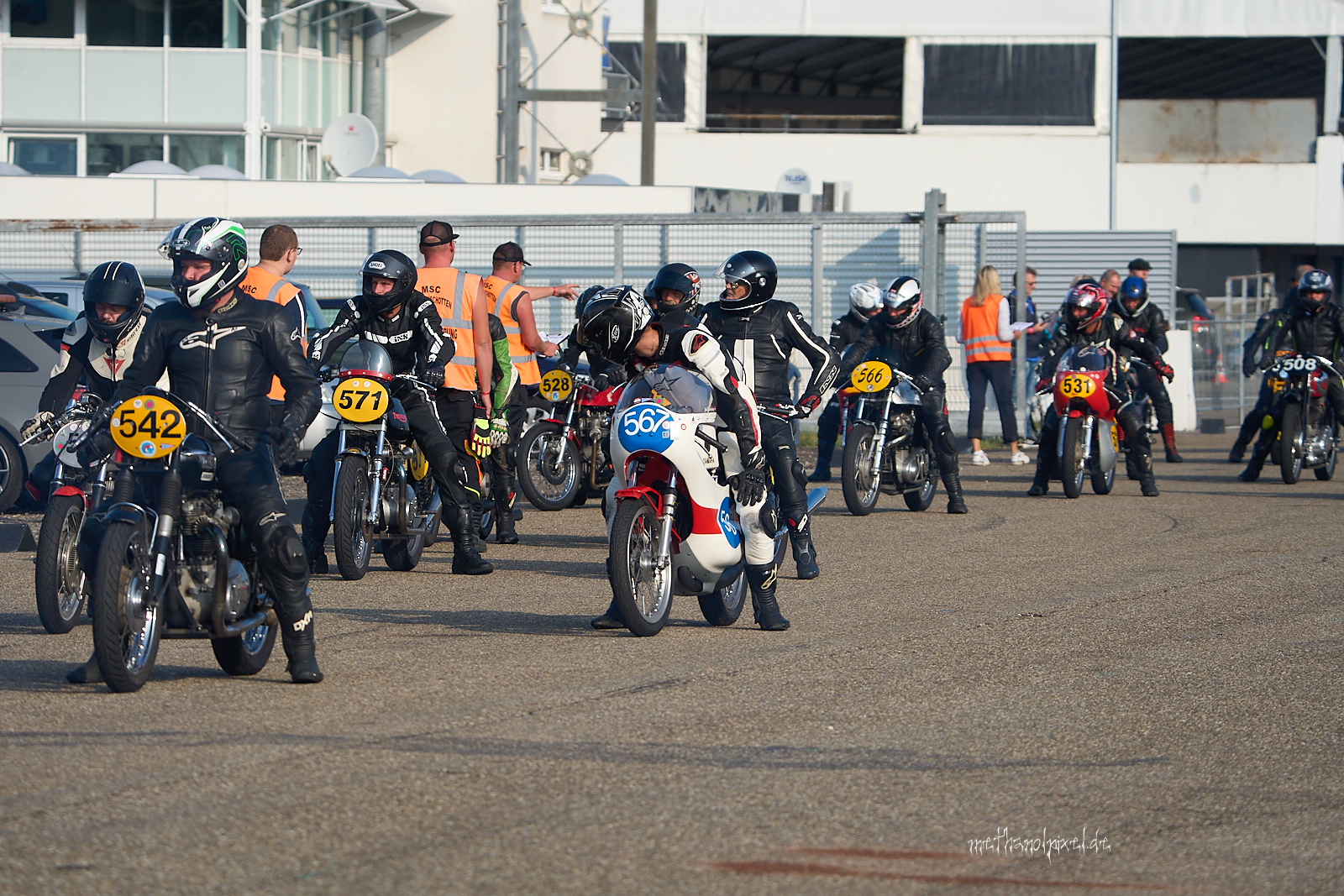 Vorstart A7409087 1600