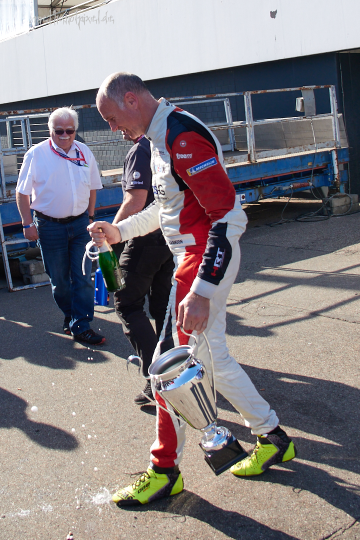 RX102339 holger 1080